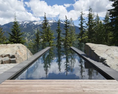 Infinity pool looking into the landscape