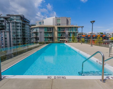 Commercial pool contractors in Burnaby, Vancouver and British Columbia