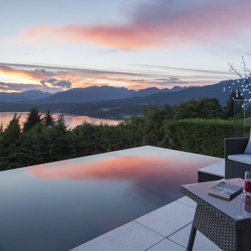 infinity pools in Burnaby, Vancouver and British Columbia