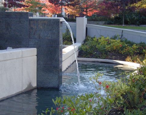 Commercial water feature