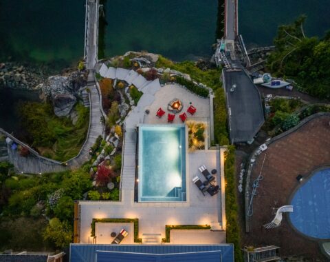 Top view of a pool with an endless horizon and scenic landscape in the background